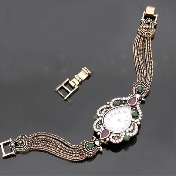 Watch - Picture 2 of 3